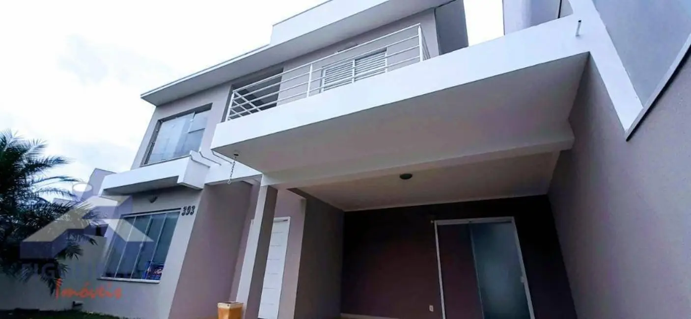 Foto 2 de Sobrado com 4 quartos para alugar, 300m2 em Vila Monte Verde, Tatui - SP