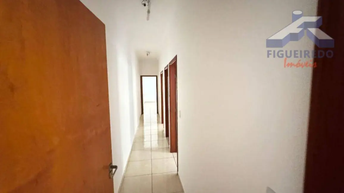 Casa com 3 quartos para alugar em Centro, Tatui - SP - imagem 7 Foto 7 de Casa com 3 quartos para alugar em Centro, Tatui - SP