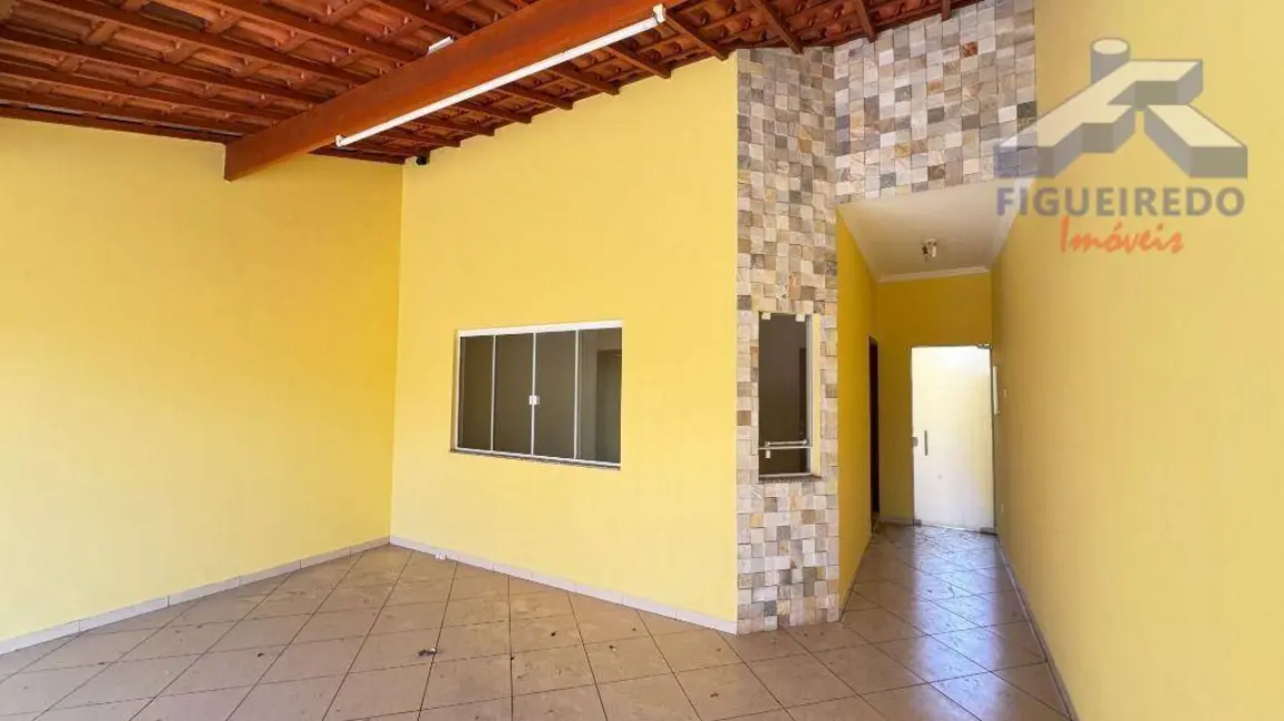 Casa com 3 quartos para alugar em Centro, Tatui - SP - imagem 3 Foto 3 de Casa com 3 quartos para alugar em Centro, Tatui - SP