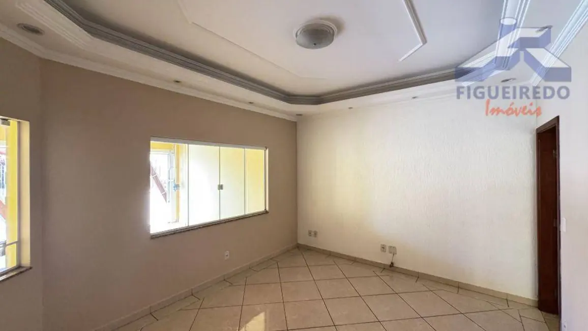 Casa com 3 quartos para alugar em Centro, Tatui - SP - imagem 4 Foto 4 de Casa com 3 quartos para alugar em Centro, Tatui - SP