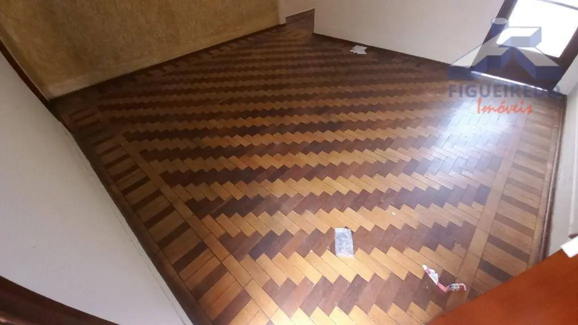 Casa com 2 quartos para alugar em Centro, Tatui - SP - imagem 4 Foto 4 de Casa com 2 quartos para alugar em Centro, Tatui - SP