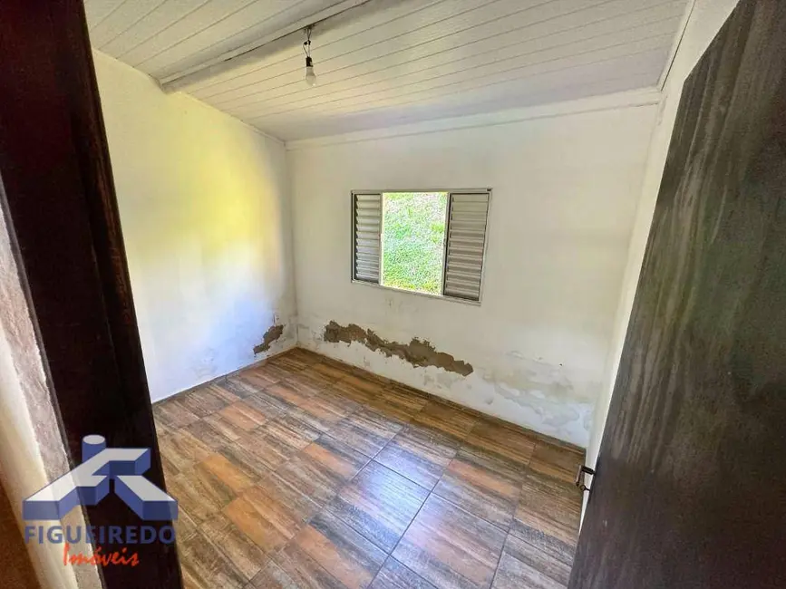 Chácara com 3 quartos à venda, 5000m2 em Tatui - SP - imagem 5 Foto 5 de Chácara com 3 quartos à venda, 5000m2 em Tatui - SP