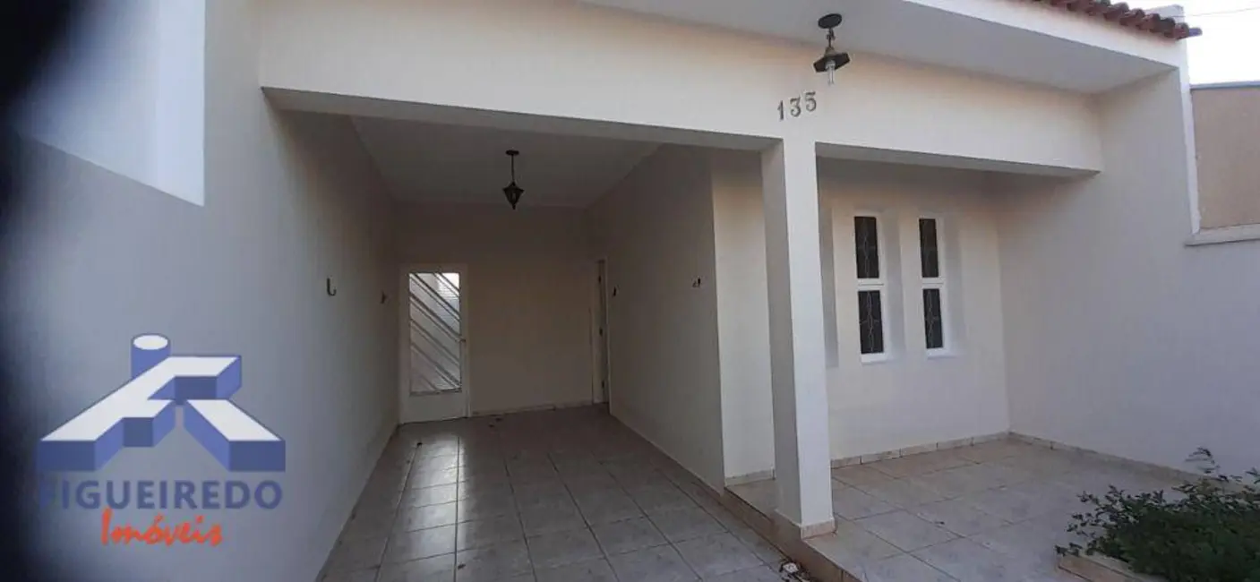 Foto 3 de Casa com 3 quartos para alugar em Vila Santa Emília, Tatui - SP