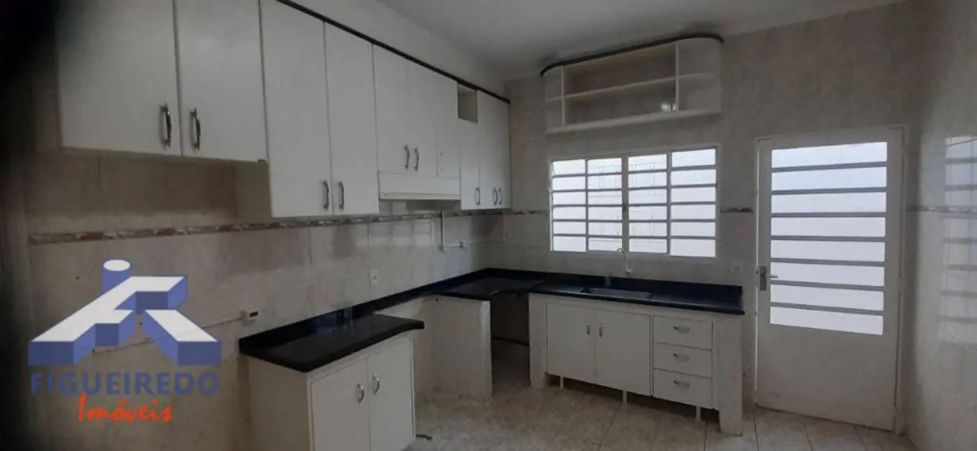 Foto 7 de Casa com 3 quartos para alugar em Vila Santa Emília, Tatui - SP