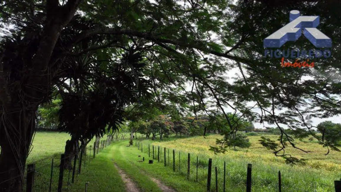 Foto 2 de Sítio / Rancho com 6 quartos à venda, 266200m2 em Tatui - SP