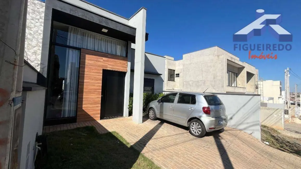 Foto 1 de Casa com 2 quartos à venda em Tatui - SP