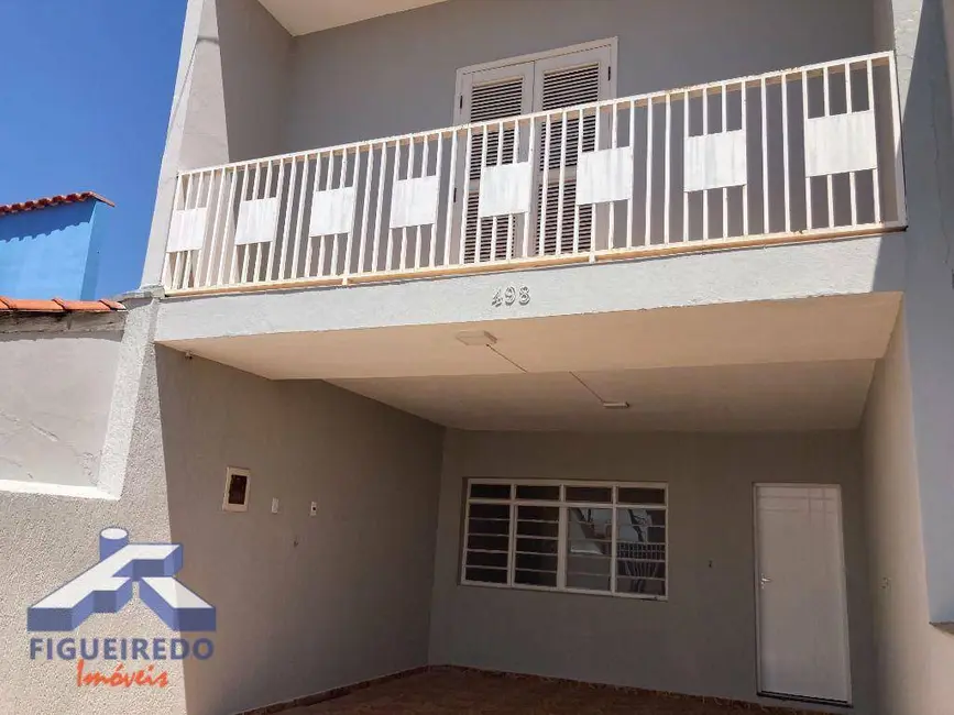 Foto 2 de Casa com 3 quartos à venda, 125m2 em Jardim Rosa Garcia, Tatui - SP