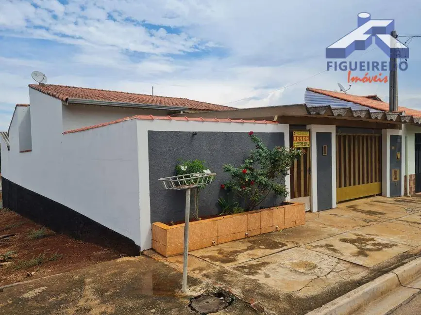 Foto 2 de Casa com 3 quartos à venda, 250m2 em Capela Do Alto - SP