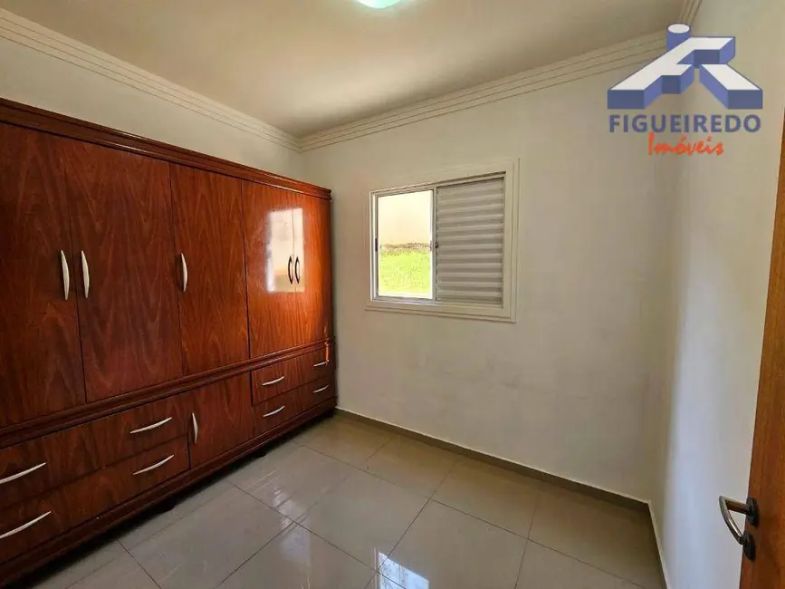 Foto 2 de Apartamento com 2 quartos à venda, 50m2 em Centro, Tatui - SP