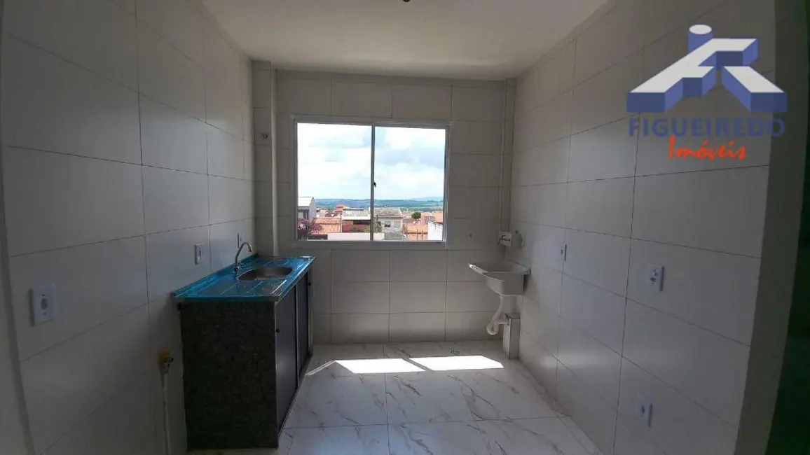 Foto 4 de Apartamento com 2 quartos para alugar, 51m2 em Tatui - SP