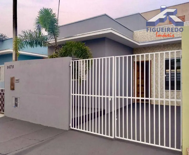 Foto 1 de Casa com 2 quartos à venda, 104m2 em Jardim Santa Rita de Cássia, Tatui - SP