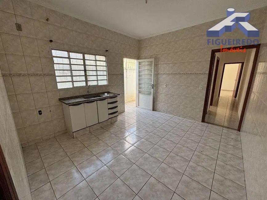 Foto 4 de Casa à venda, 150m2 em Jardim XI de Agosto, Tatui - SP