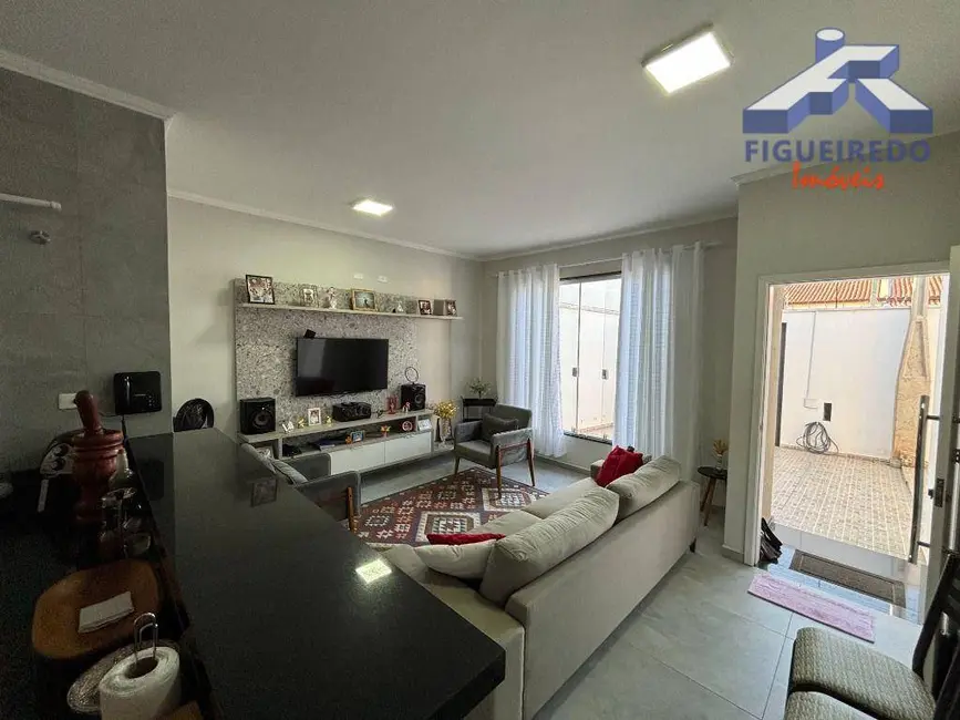 Foto 7 de Casa com 2 quartos à venda, 125m2 em Jardim Santa Rita de Cássia, Tatui - SP