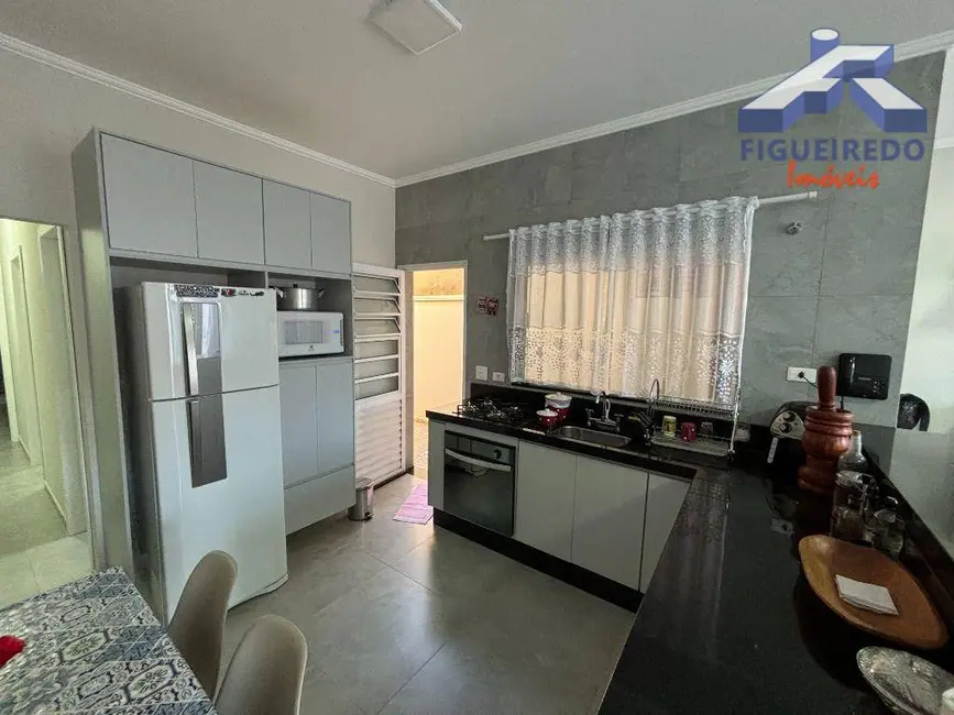 Foto 8 de Casa com 2 quartos à venda, 125m2 em Jardim Santa Rita de Cássia, Tatui - SP