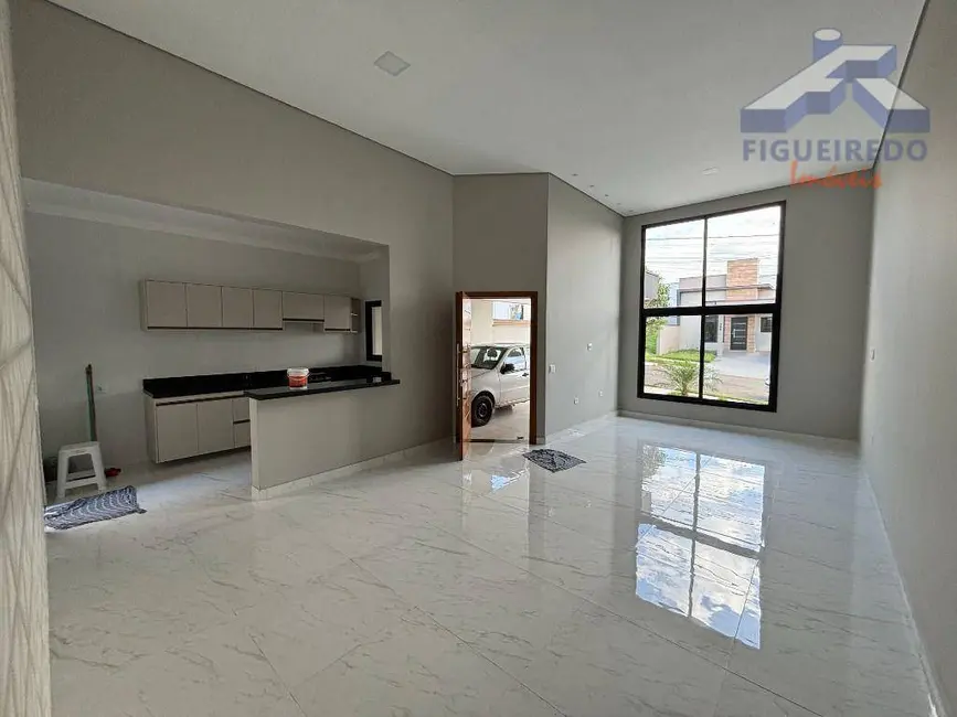 Foto 4 de Casa com 2 quartos à venda, 175m2 em Tatui - SP