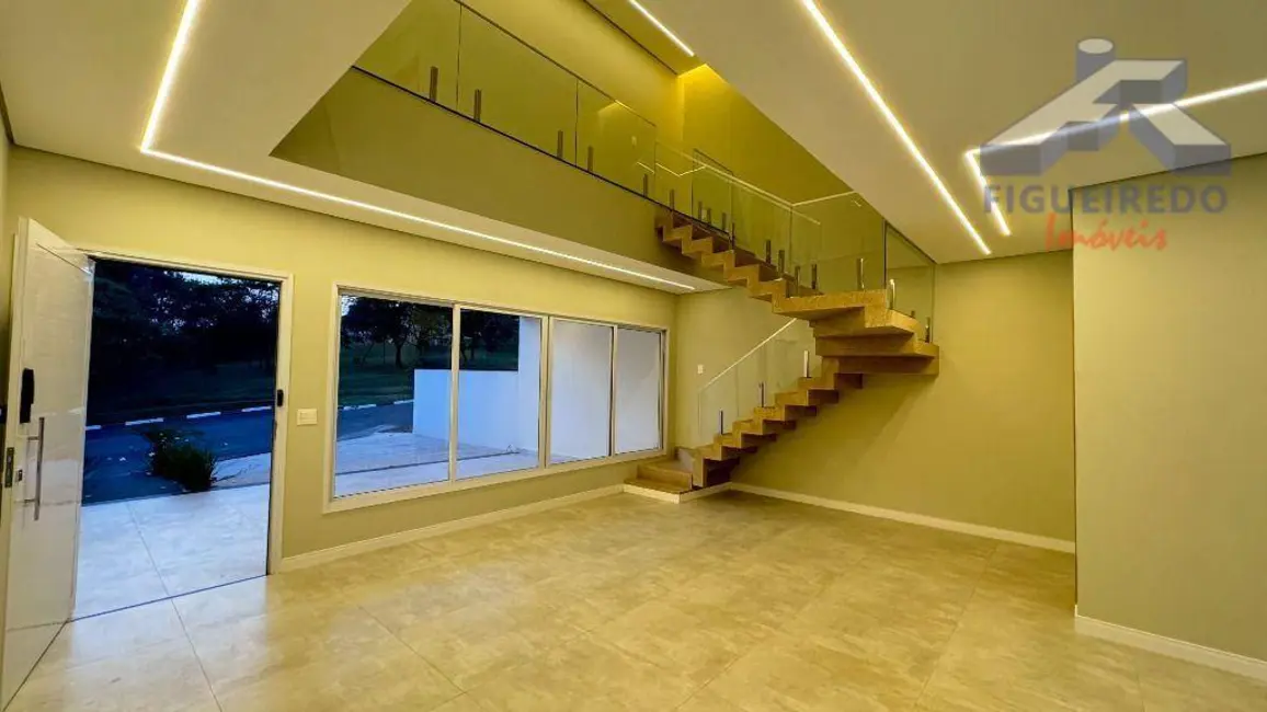 Foto 3 de Casa com 3 quartos à venda, 186m2 em Tatui - SP