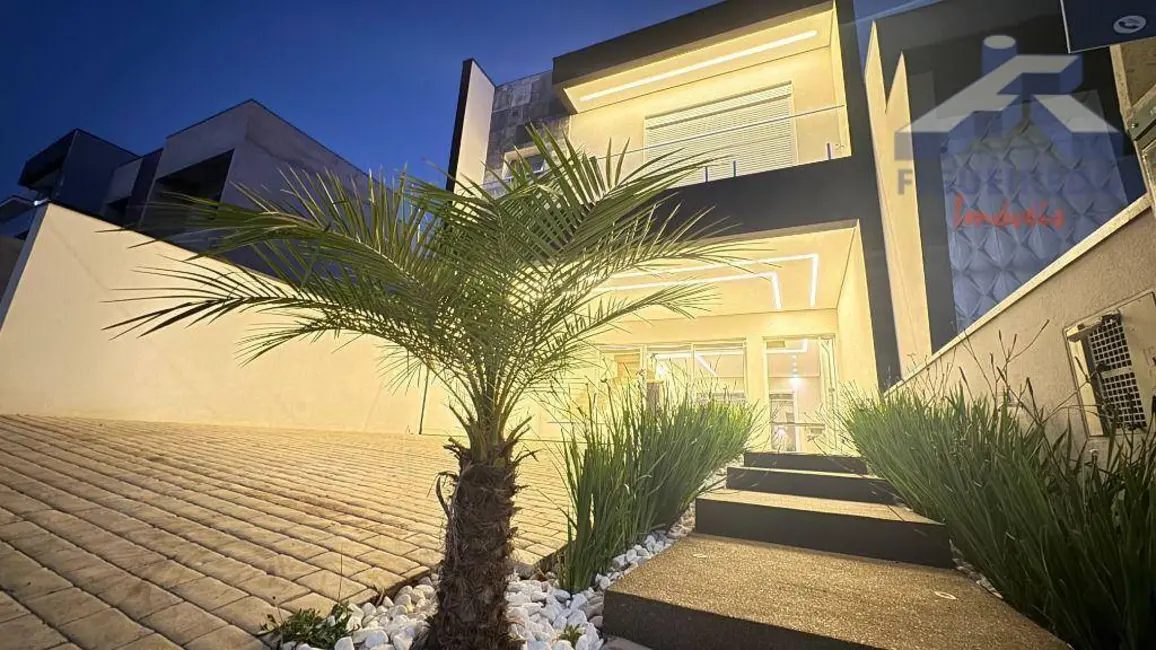 Foto 2 de Casa com 3 quartos à venda, 186m2 em Tatui - SP