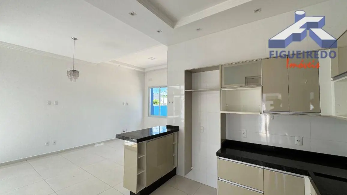 Foto 6 de Casa com 2 quartos para alugar, 175m2 em Tatui - SP