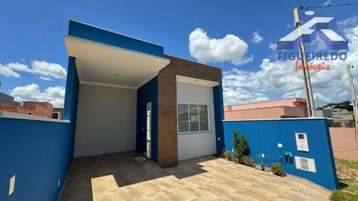 Foto 1 de Casa com 2 quartos para alugar, 175m2 em Tatui - SP