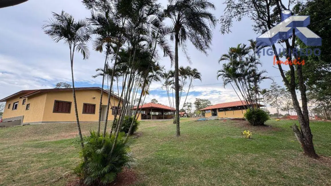 Foto 2 de Sítio / Rancho com 3 quartos à venda, 24200m2 em Tatui - SP