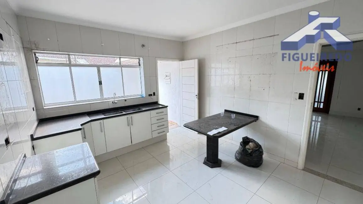 Foto 15 de Sobrado à venda, 248m2 em Vila Doutor Laurindo, Tatui - SP