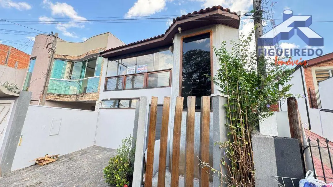 Foto 2 de Sobrado à venda, 248m2 em Vila Doutor Laurindo, Tatui - SP