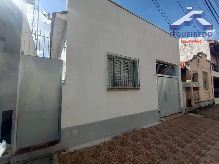 Foto 2 de Casa com 3 quartos à venda, 280m2 em Centro, Tatui - SP