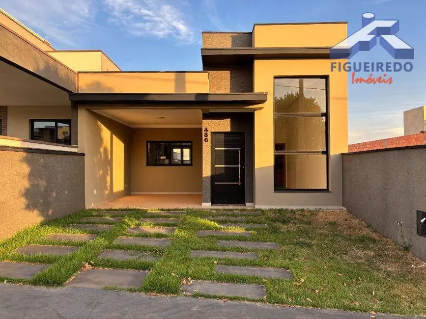 Foto 1 de Casa de Condomínio com 3 quartos à venda em Tatui - SP