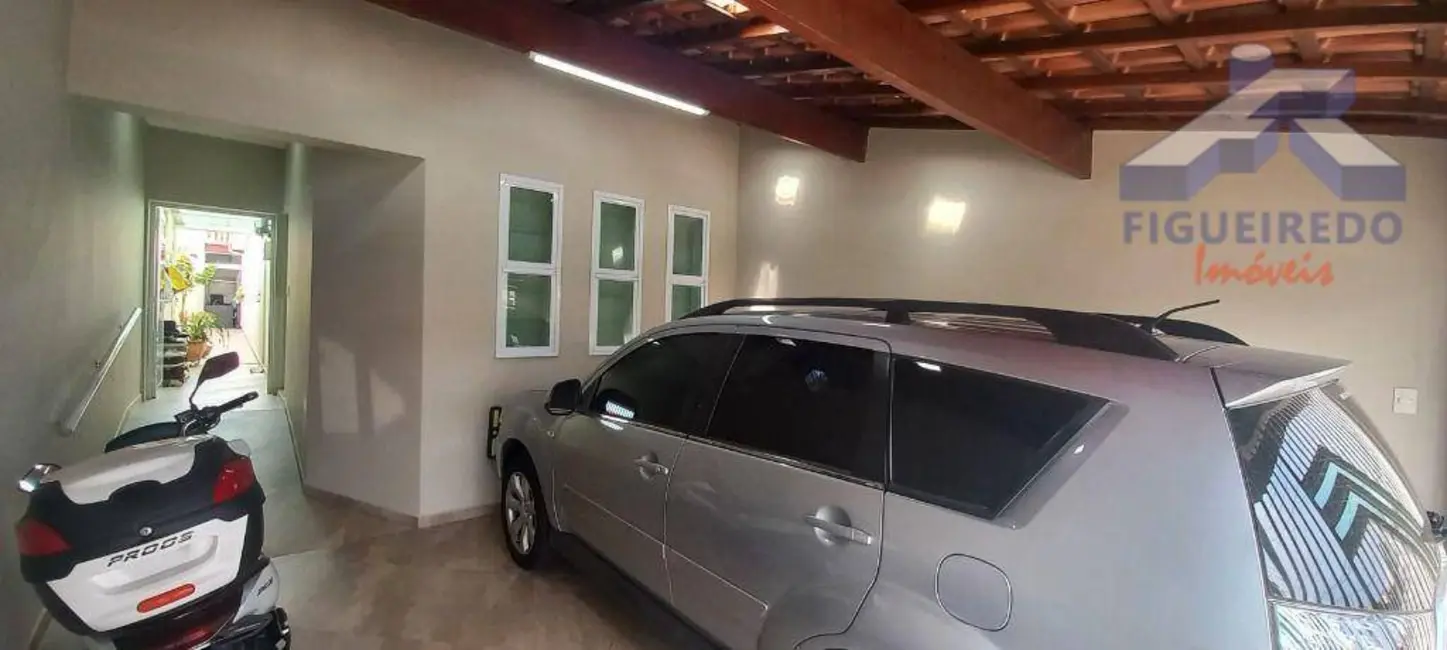 Foto 2 de Casa com 3 quartos à venda, 150m2 em Jardim Nossa Senhora de Fátima, Tatui - SP