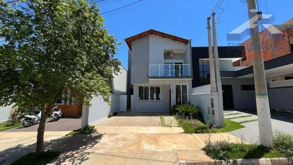 Foto 2 de Casa com 3 quartos à venda, 1120m2 em Tatui - SP