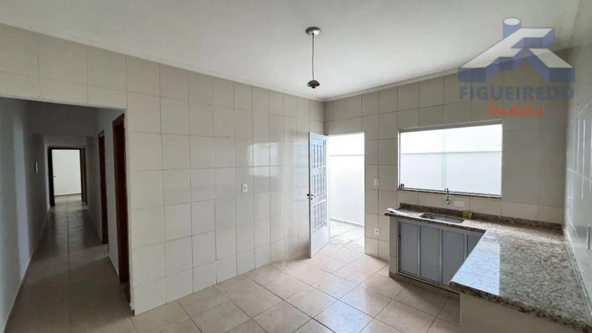 Casa com 3 quartos para alugar, 150m2 em Residencial Alvorada, Tatui - SP - imagem 9 Foto 9 de Casa com 3 quartos para alugar, 150m2 em Residencial Alvorada, Tatui - SP