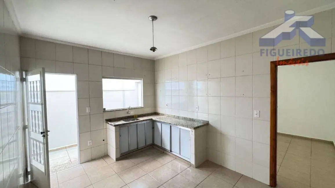 Casa com 3 quartos para alugar, 150m2 em Residencial Alvorada, Tatui - SP - imagem 7 Foto 7 de Casa com 3 quartos para alugar, 150m2 em Residencial Alvorada, Tatui - SP