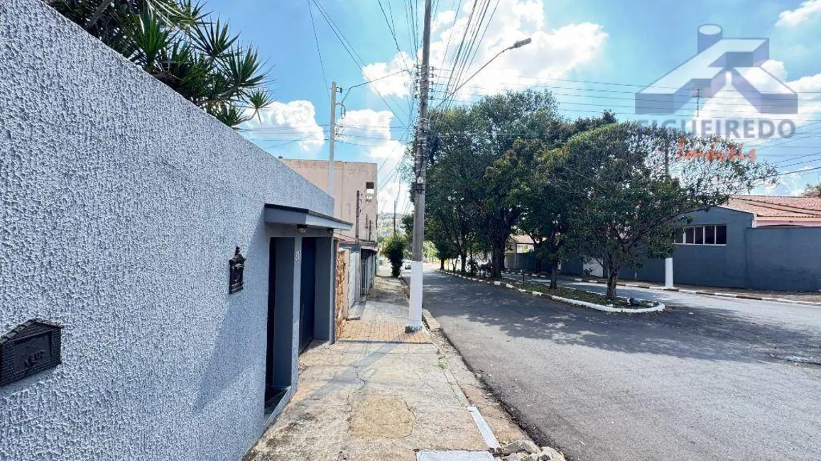 Foto 2 de Casa com 3 quartos à venda, 210m2 em Cecap, Tatui - SP