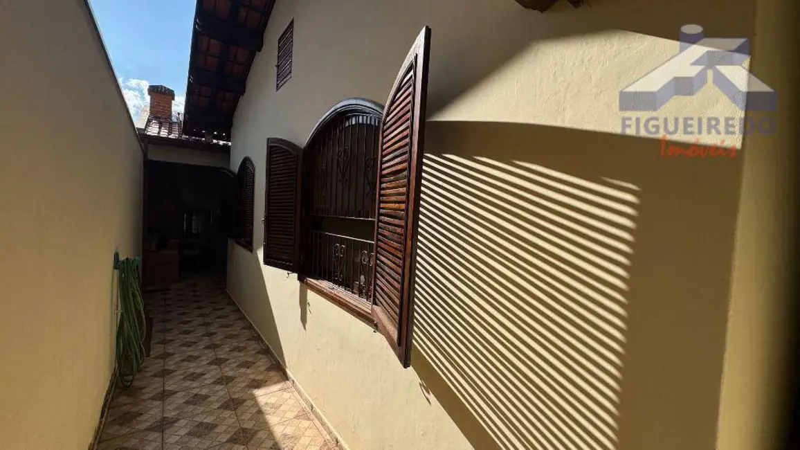 Foto 5 de Casa com 3 quartos à venda, 327m2 em Vila Paulina, Tatui - SP