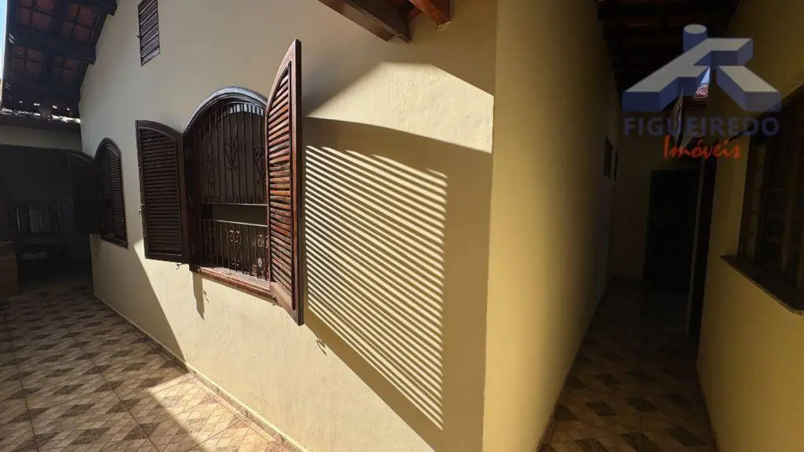 Foto 4 de Casa com 3 quartos à venda, 327m2 em Vila Paulina, Tatui - SP