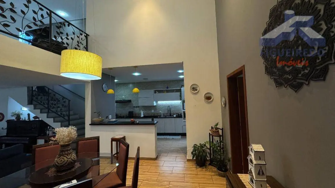 Foto 7 de Casa com 4 quartos à venda, 350m2 em Colina Verde, Tatui - SP