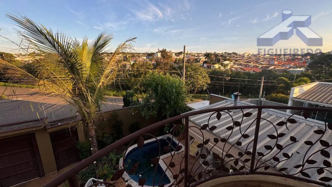 Foto 6 de Casa com 4 quartos à venda, 350m2 em Colina Verde, Tatui - SP