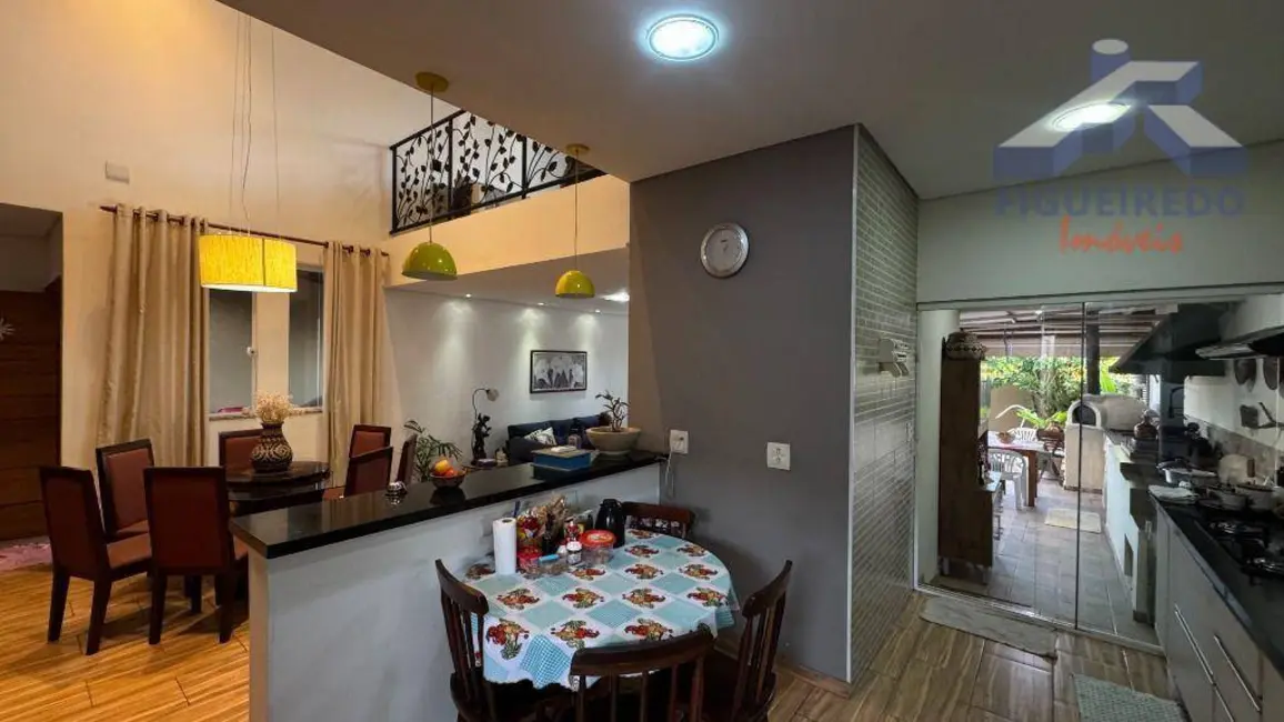 Foto 8 de Casa com 4 quartos à venda, 350m2 em Colina Verde, Tatui - SP