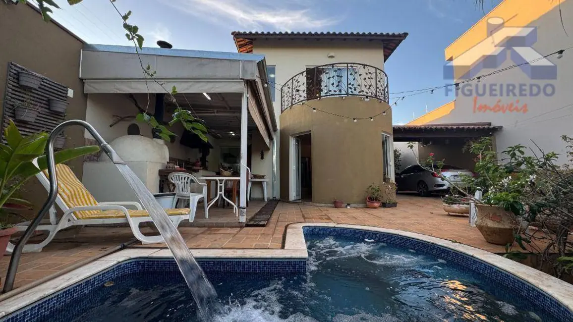 Foto 2 de Casa com 4 quartos à venda, 350m2 em Colina Verde, Tatui - SP