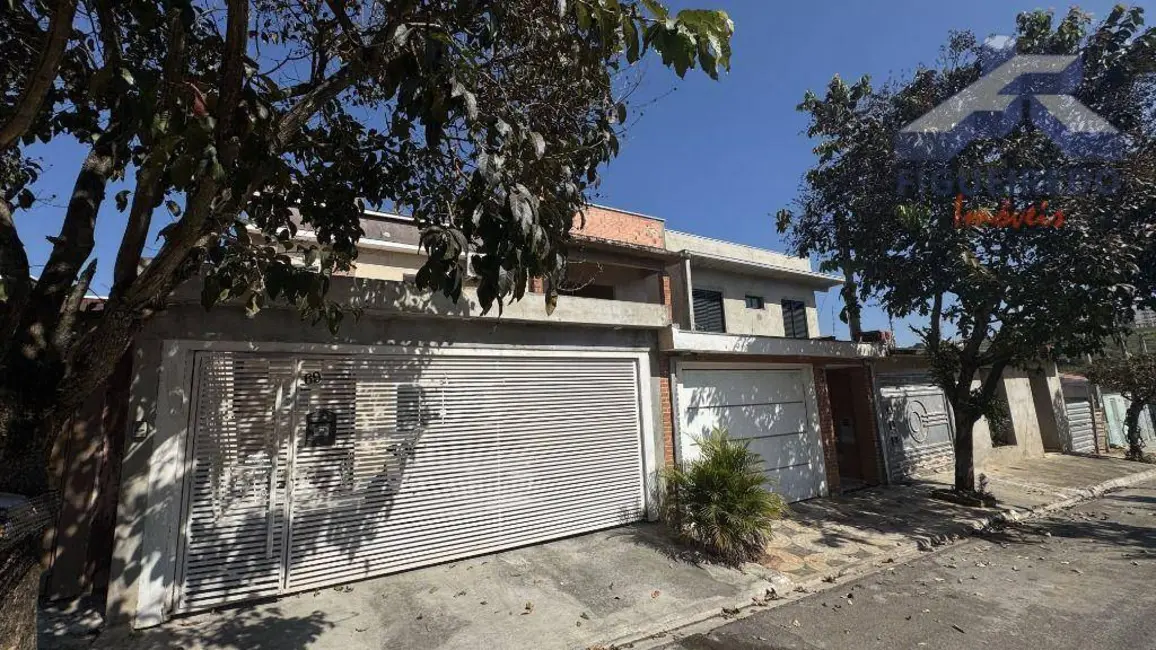 Foto 1 de Sobrado com 3 quartos à venda em Tatui - SP