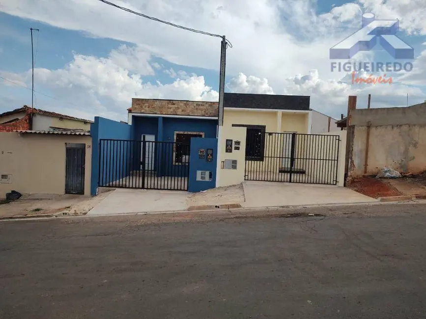 Foto 3 de Casa com 2 quartos à venda, 125m2 em Jardim Rosa Garcia, Tatui - SP