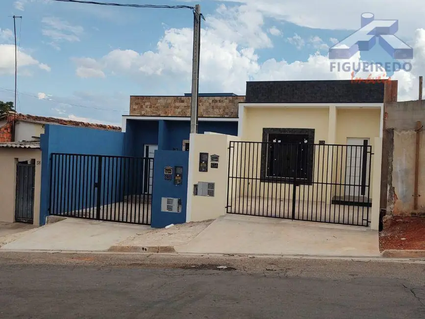 Foto 2 de Casa com 2 quartos à venda, 125m2 em Jardim Rosa Garcia, Tatui - SP