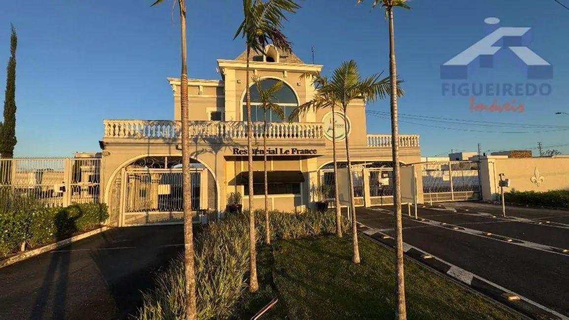 Casa de Condomínio com 3 quartos à venda, 250m2 em Aparecidinha, Sorocaba - SP - imagem 2 Foto 2 de Casa de Condomínio com 3 quartos à venda, 250m2 em Aparecidinha, Sorocaba - SP