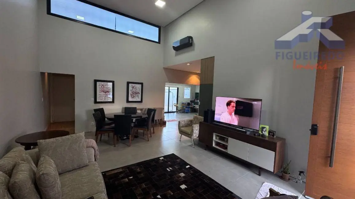 Casa de Condomínio com 3 quartos à venda, 250m2 em Aparecidinha, Sorocaba - SP - imagem 9 Foto 9 de Casa de Condomínio com 3 quartos à venda, 250m2 em Aparecidinha, Sorocaba - SP