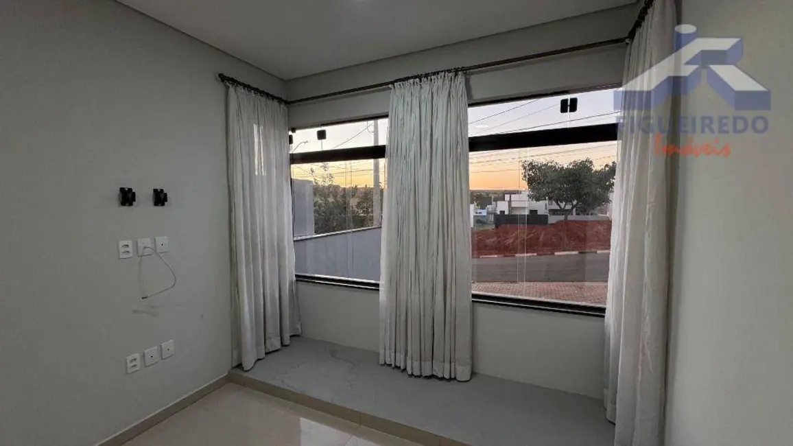 Sobrado com 3 quartos para alugar, 175m2 em Residencial Bosques dos Ipês, Tatui - SP - imagem 7 Foto 7 de Sobrado com 3 quartos para alugar, 175m2 em Residencial Bosques dos Ipês, Tatui - SP