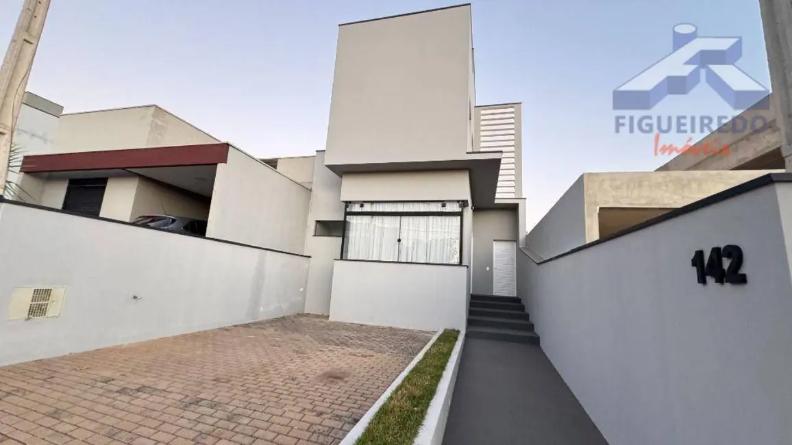 Foto 2 de Sobrado com 3 quartos para alugar, 175m2 em Residencial Bosques dos Ipês, Tatui - SP