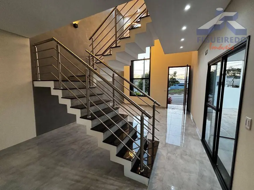 Sobrado com 3 quartos à venda, 167m2 em Tatui - SP - imagem 8 Foto 8 de Sobrado com 3 quartos à venda, 167m2 em Tatui - SP