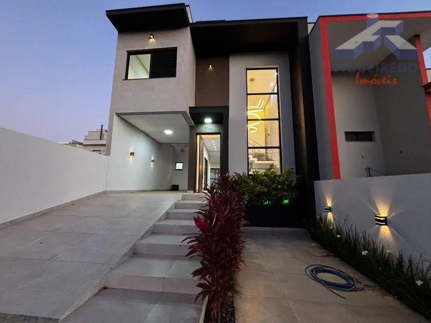 Sobrado com 3 quartos à venda, 167m2 em Tatui - SP - imagem 2 Foto 2 de Sobrado com 3 quartos à venda, 167m2 em Tatui - SP