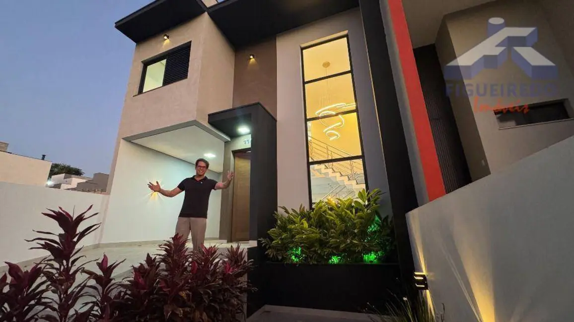 Sobrado com 3 quartos à venda, 167m2 em Tatui - SP - imagem 1 Foto 1 de Sobrado com 3 quartos à venda, 167m2 em Tatui - SP