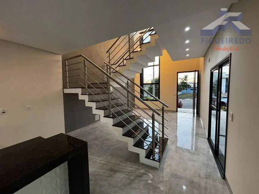 Sobrado com 3 quartos à venda, 167m2 em Tatui - SP - imagem 9 Foto 9 de Sobrado com 3 quartos à venda, 167m2 em Tatui - SP